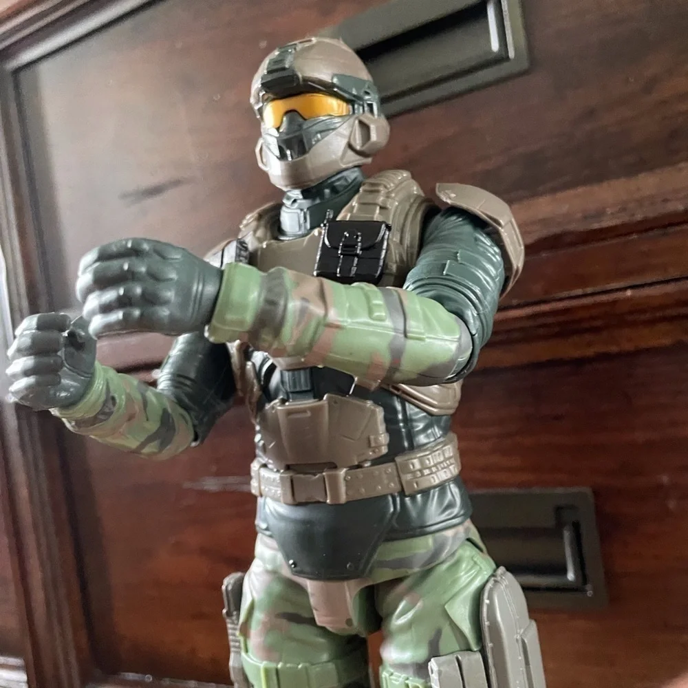 Halo Army camo large action figure